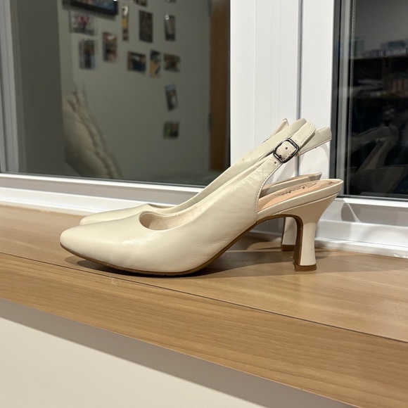 Clarks Kataleyna Step Slingback Heels - Picture 2 of 4